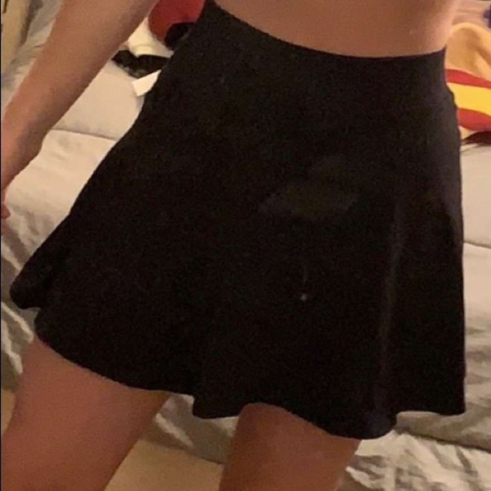 Cute black skirt